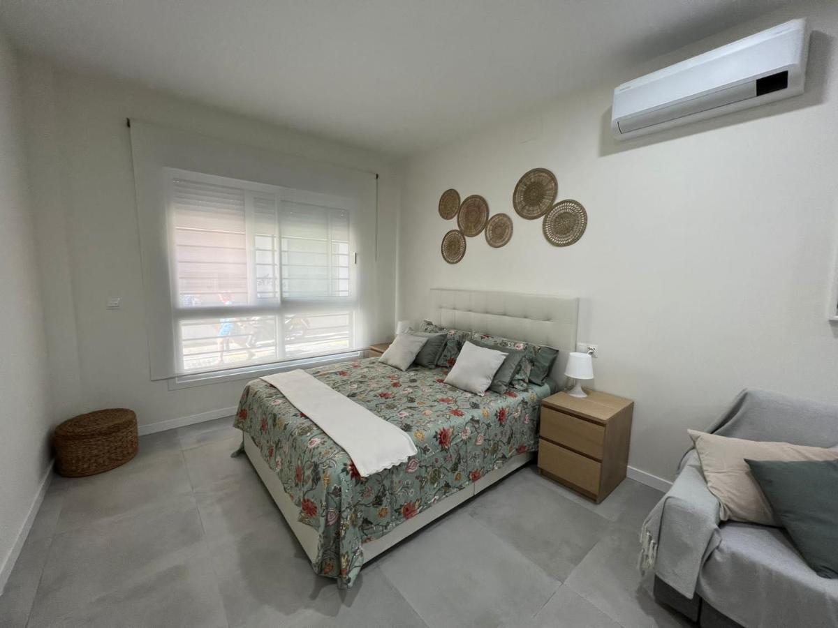 Centro Estudio Trinidad Malaga 3 Dış mekan fotoğraf