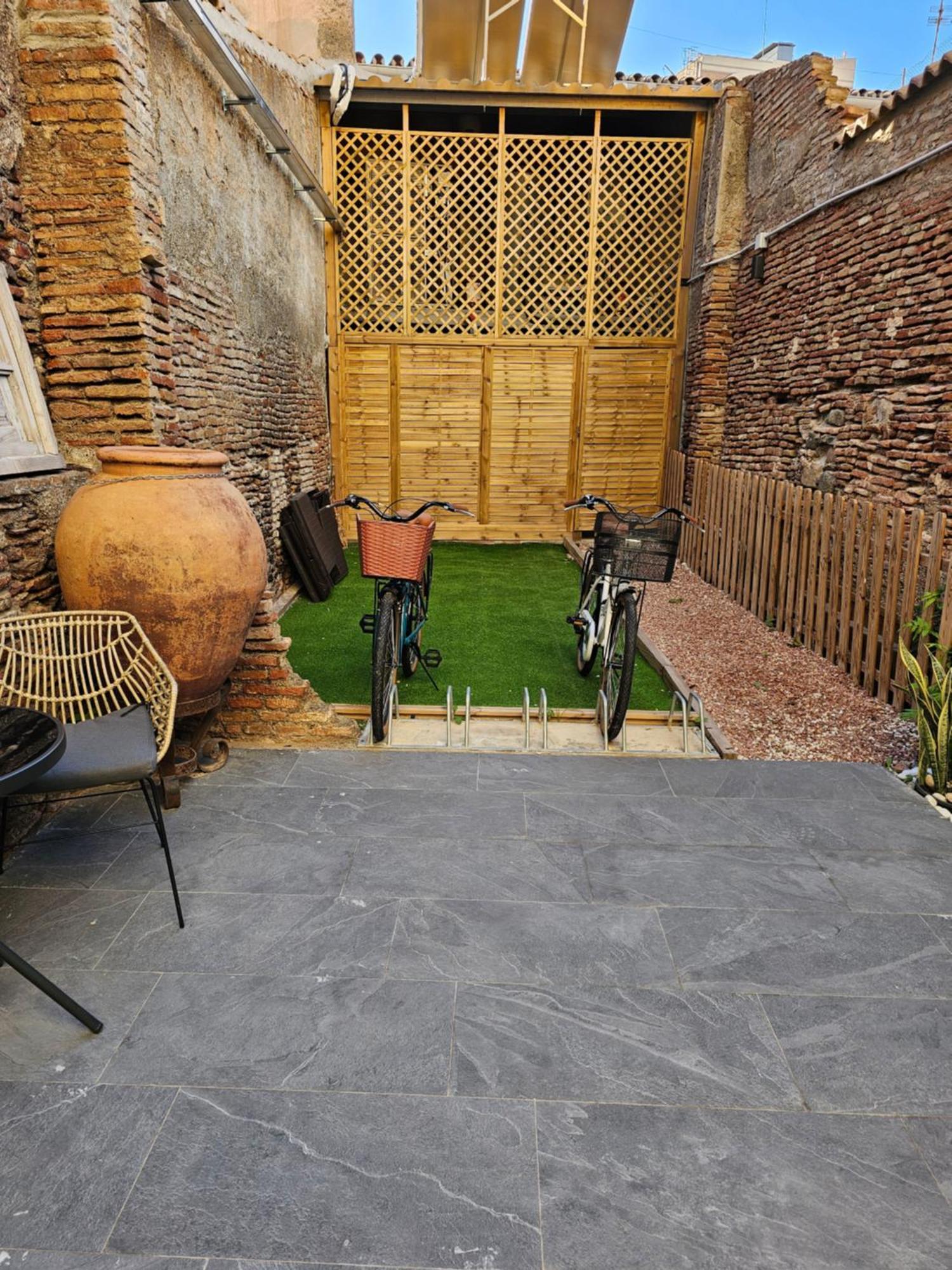 Centro Estudio Trinidad Malaga 3 Dış mekan fotoğraf